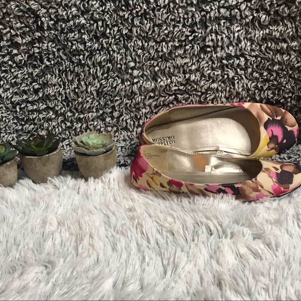 Floral ballerina flats